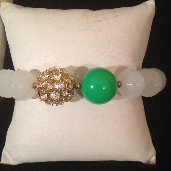 Necklace & Bracelet - Picture 3 of 3